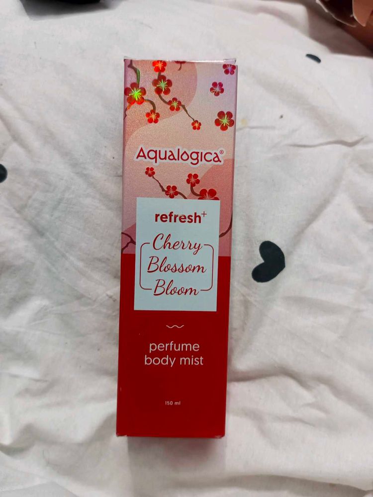 Aqualogica Cherry Blossom Body Mist