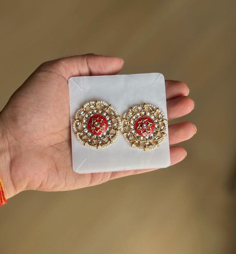 Traditional Gold-Tone Kundan Stud Earrings ❤️