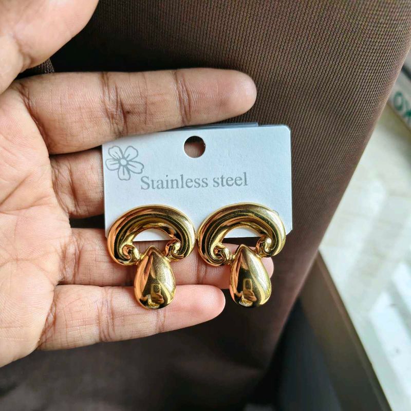 Gold Tone Drop Earrings anti tarnish
