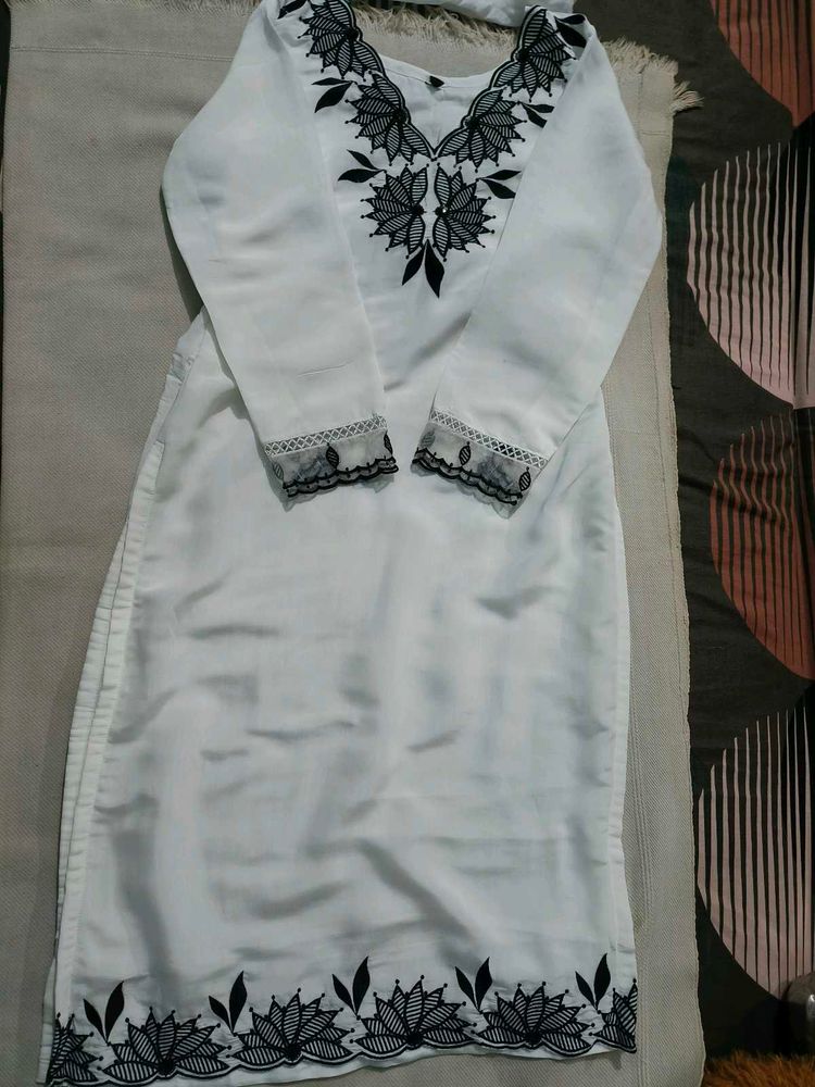 White Embroidered Kurta Set