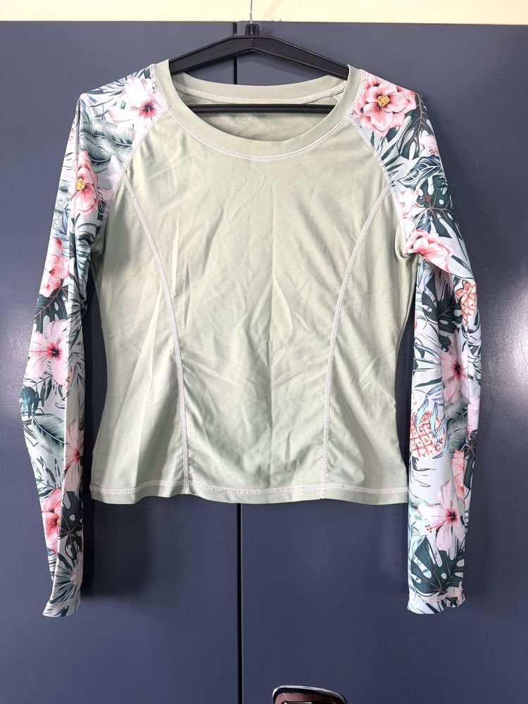 Floral Sleeve Crop  Top