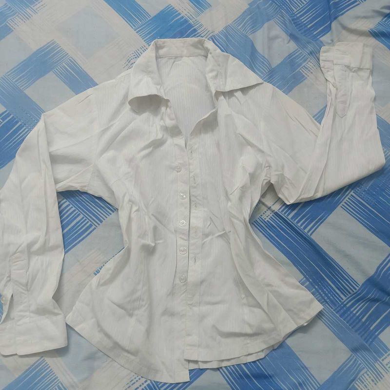 White fitted women shirt