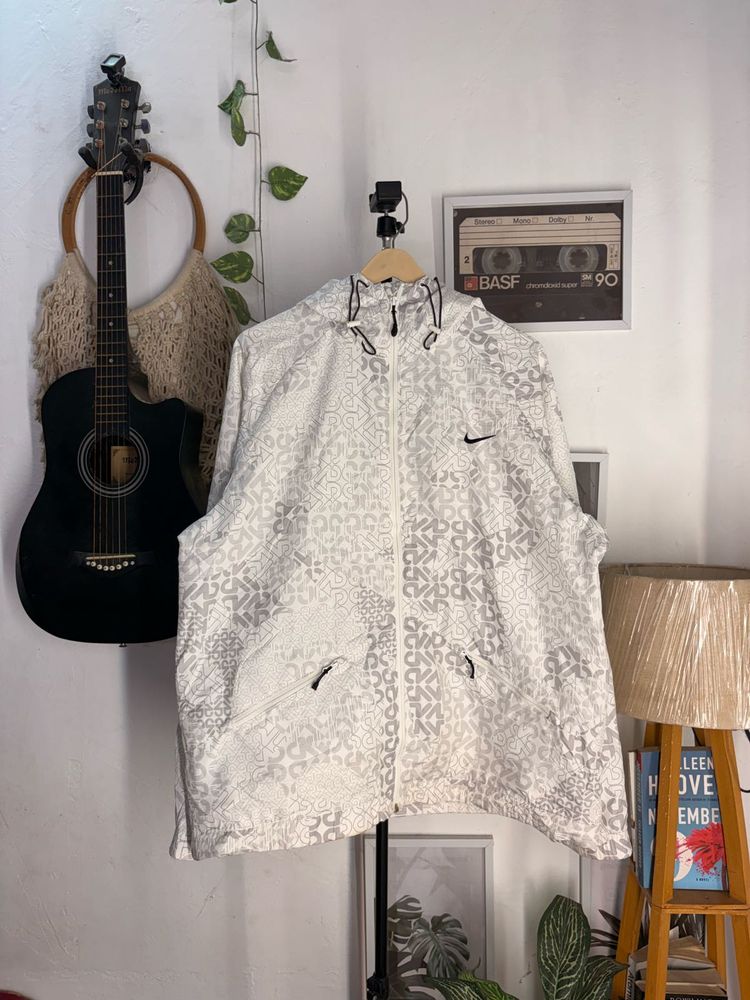 Nike White Patterned Jacket