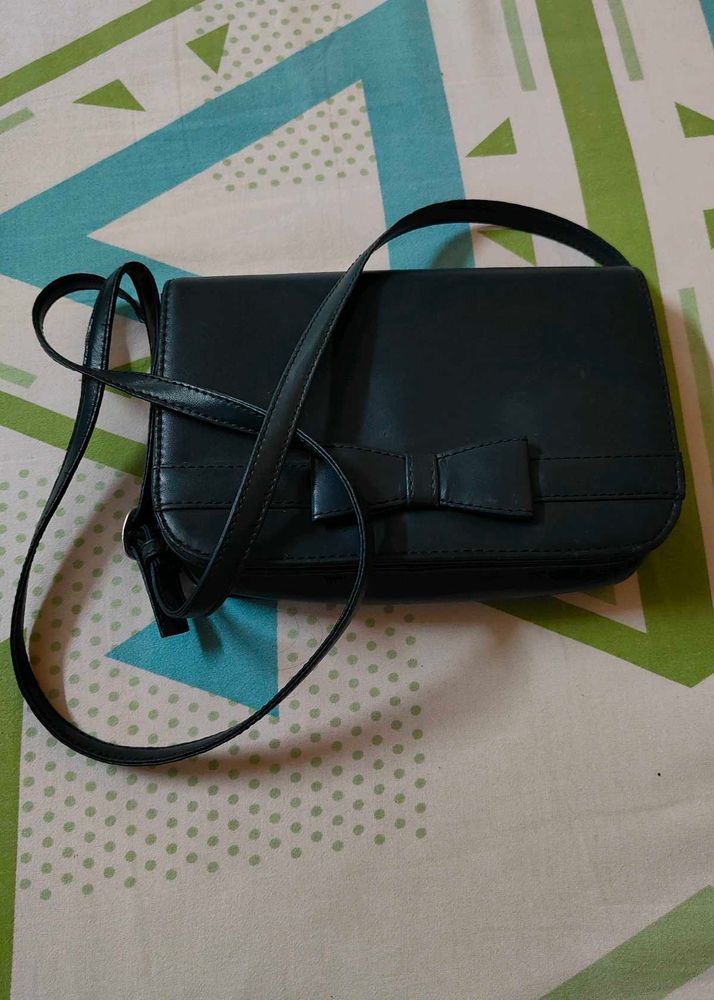 Fig Green Sling Bag