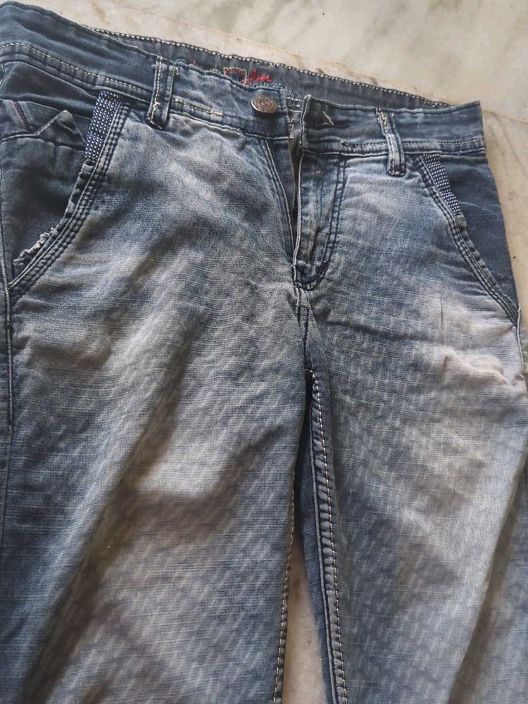Stylish Blue Washed Jeans for Men
