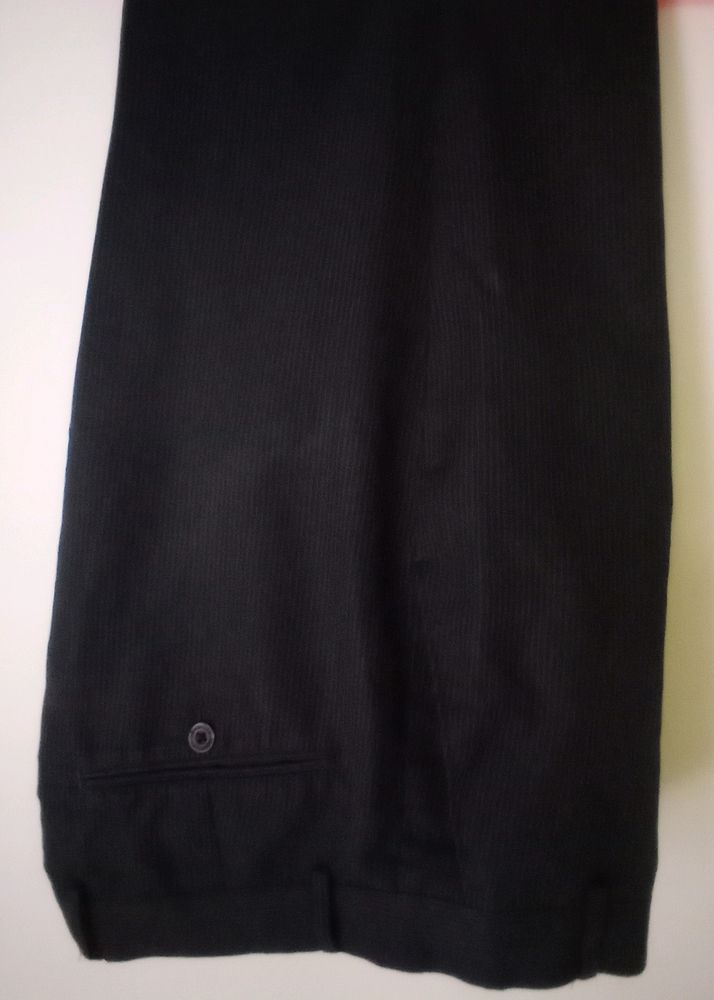 Black Pant with internal lining