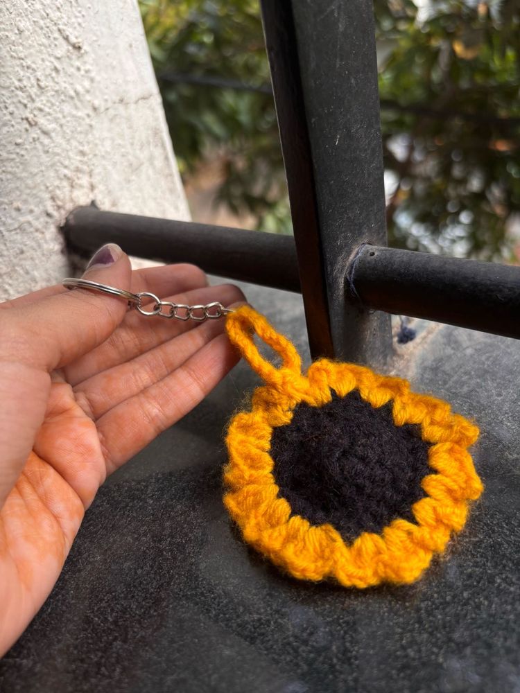 Handmade Crochet Sunflower Keychain 🌻🎀