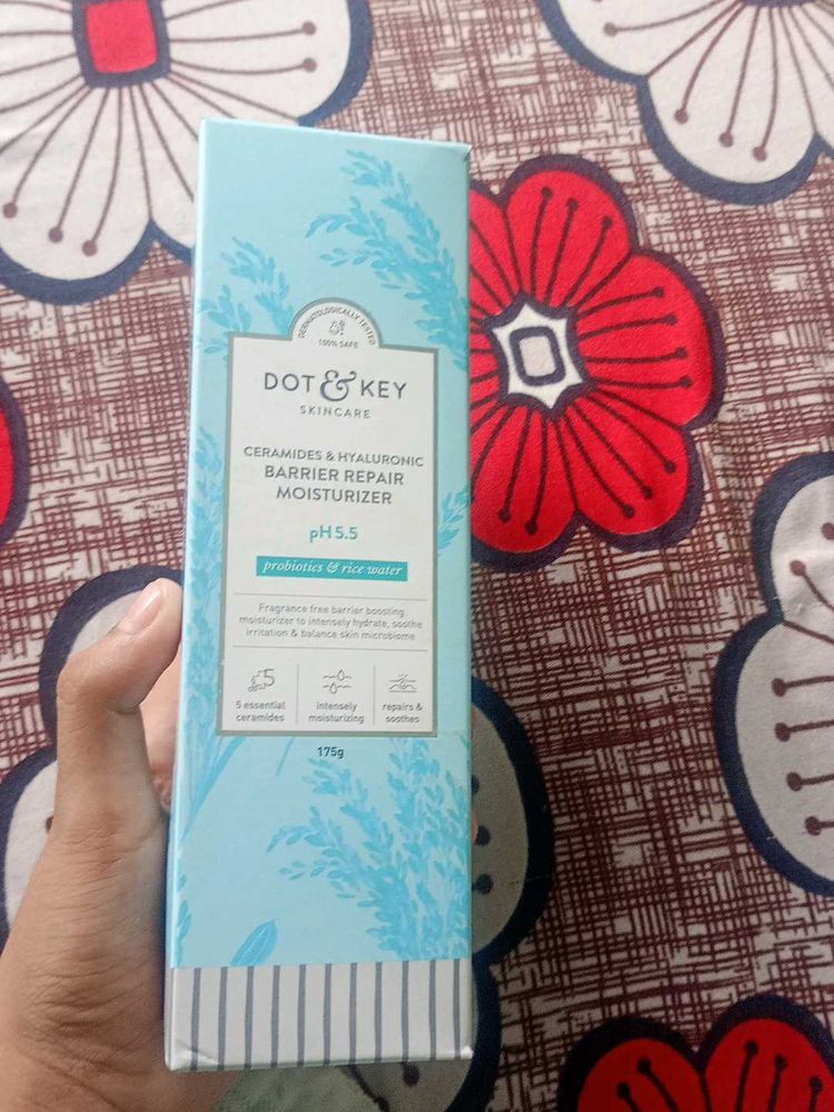 Dot &amp; Key Ceramide &amp; Hyaluronic Moisturizer