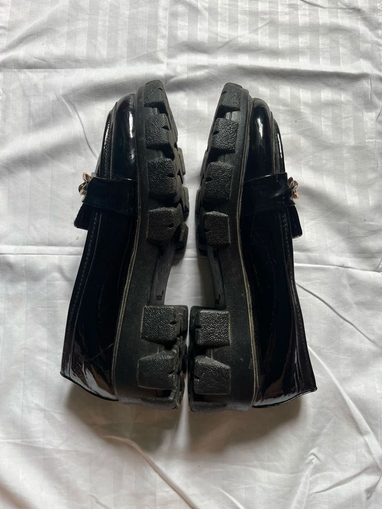 🖤Black Patent Chunky Loafers
