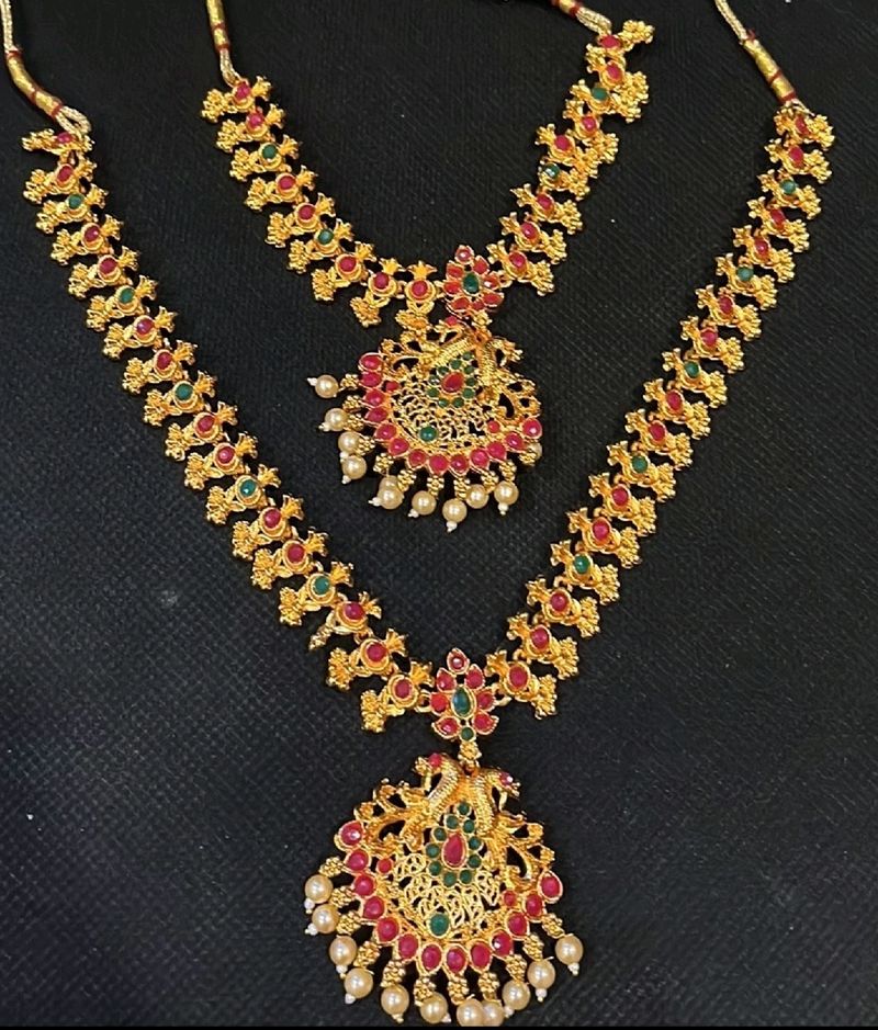 Traditional Peacock Design Set