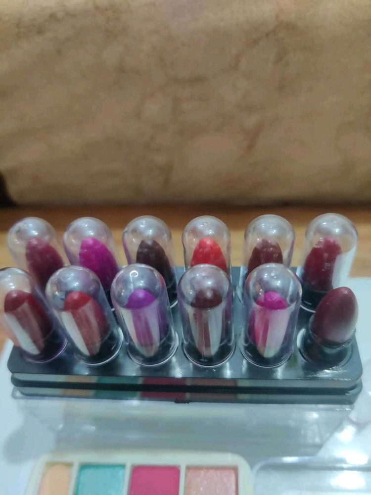 Assorted Lipstick Set