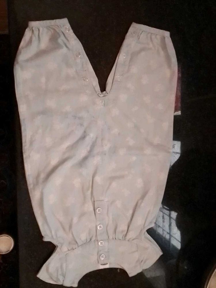 OLD NAVY GIRLS ROMPER 3-6 MONTH NOT USED