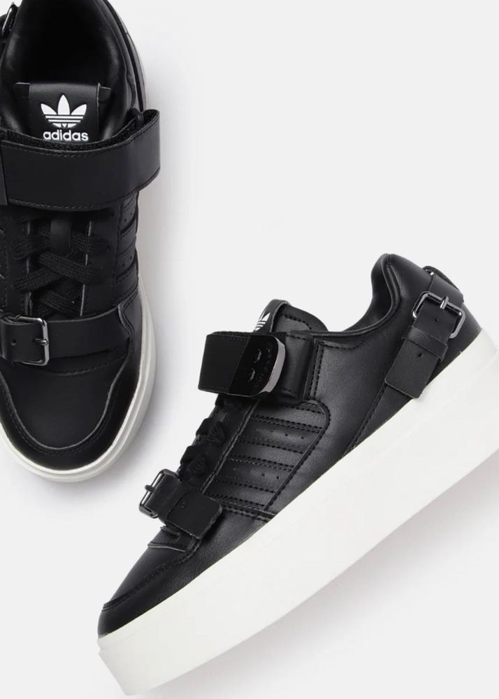 Addidas original sneakers for women