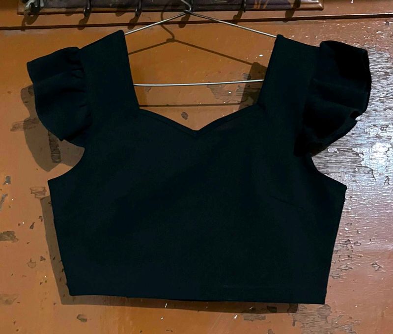 Chic Black Puff Sleeve Crop Top