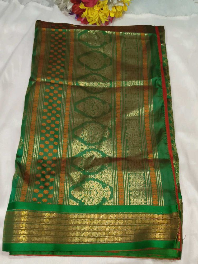Elegant Green Silk Saree with blouse