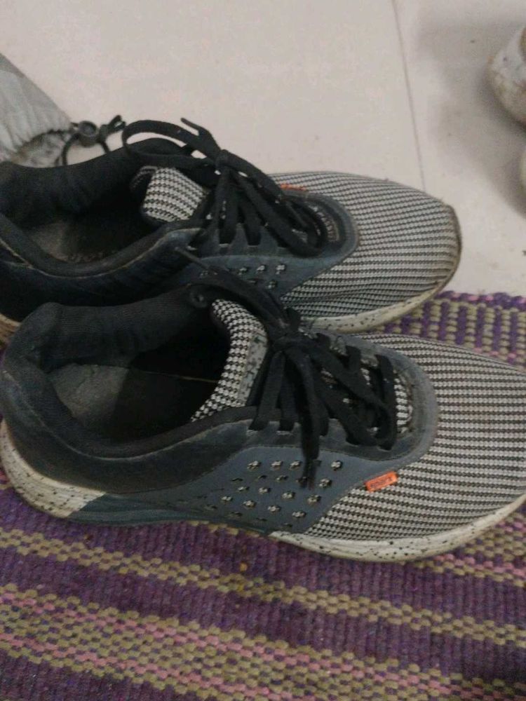 Men's Athletic Running Shoes