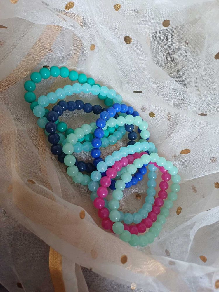 Combo of 8 plastic bead Colorful Bracelets