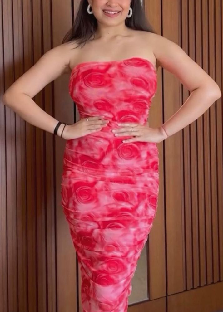 Chic Strapless Ruched Rose Print Dress