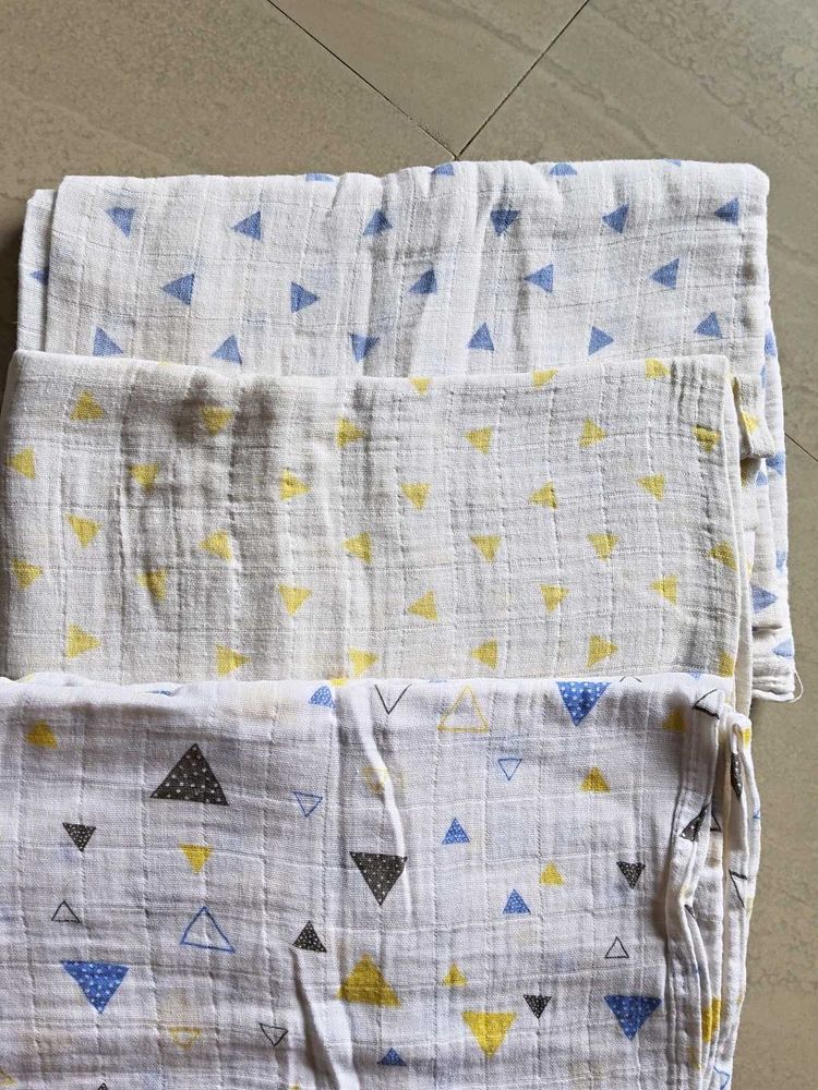 Cute Triangle Print Swaddle Blankets (Set of 3)