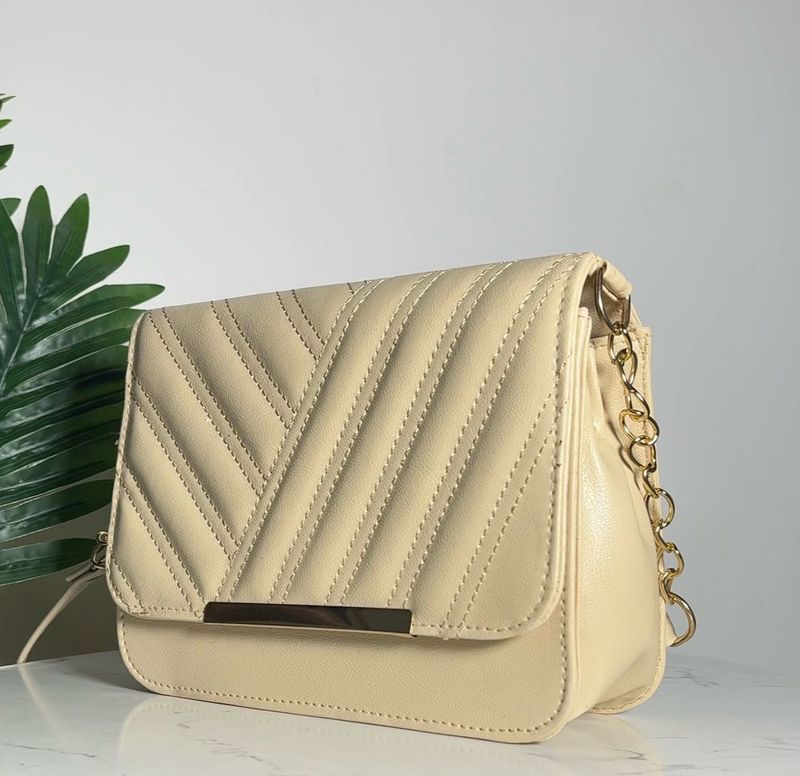 Chic Quilted Chain Crossbody Bag