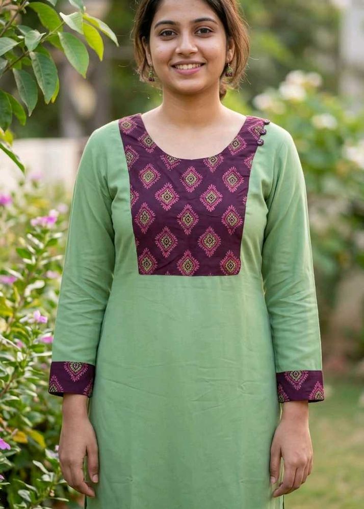 🟢🟤Green Kurta with Brown Geometric Print Yoke