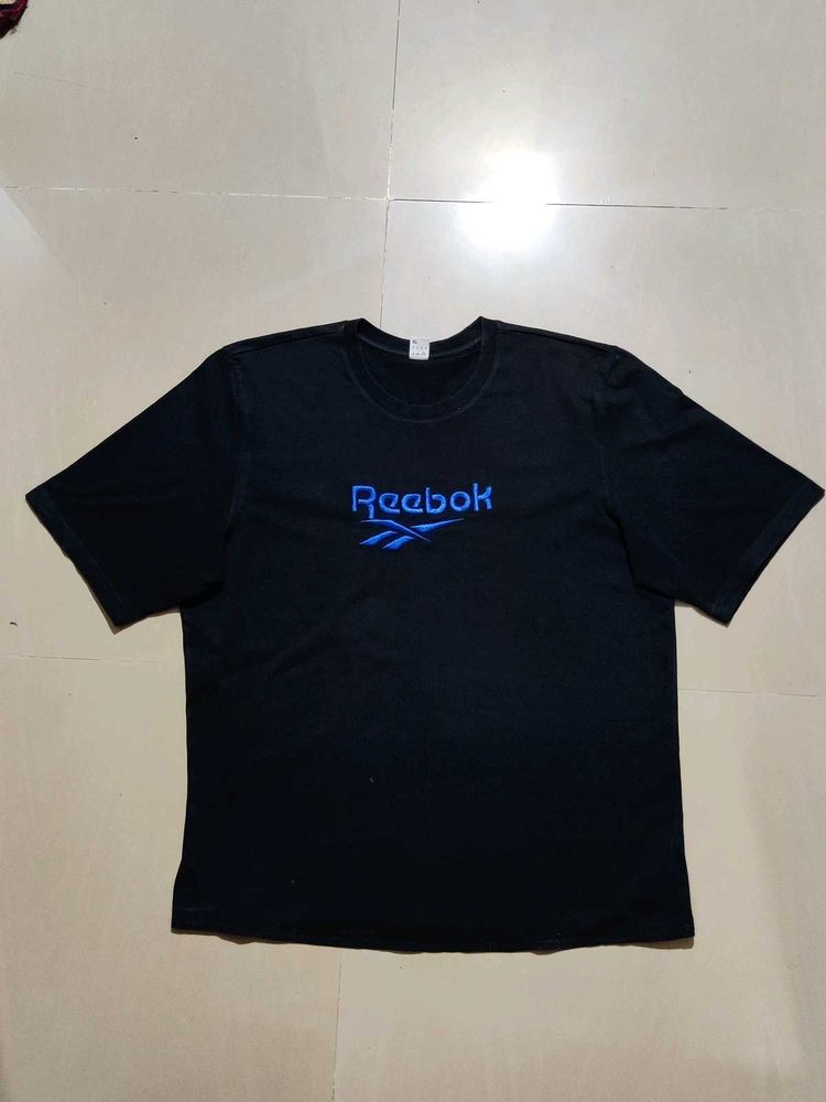 Reebok Classic Embroidery Black Tshirt