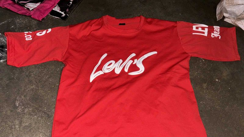 Levi's Red Graphic T-Shirt