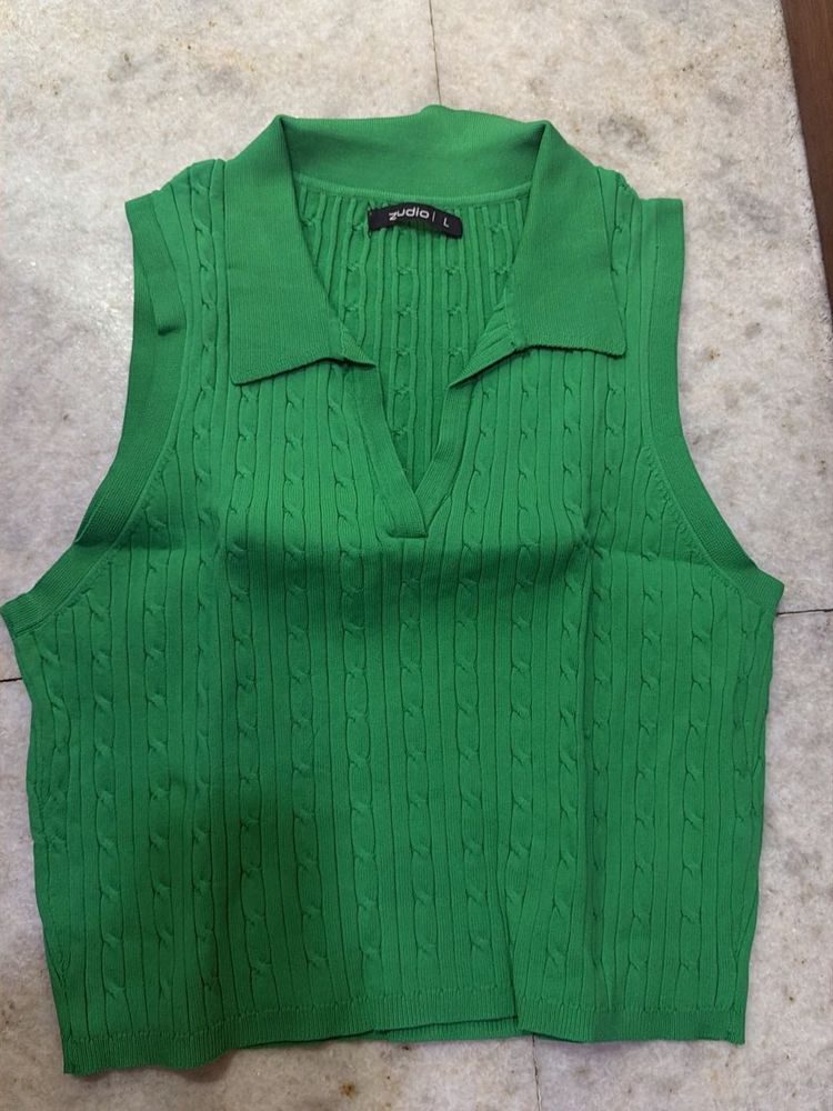 Green Cable Knit Collared Sleeveless Top