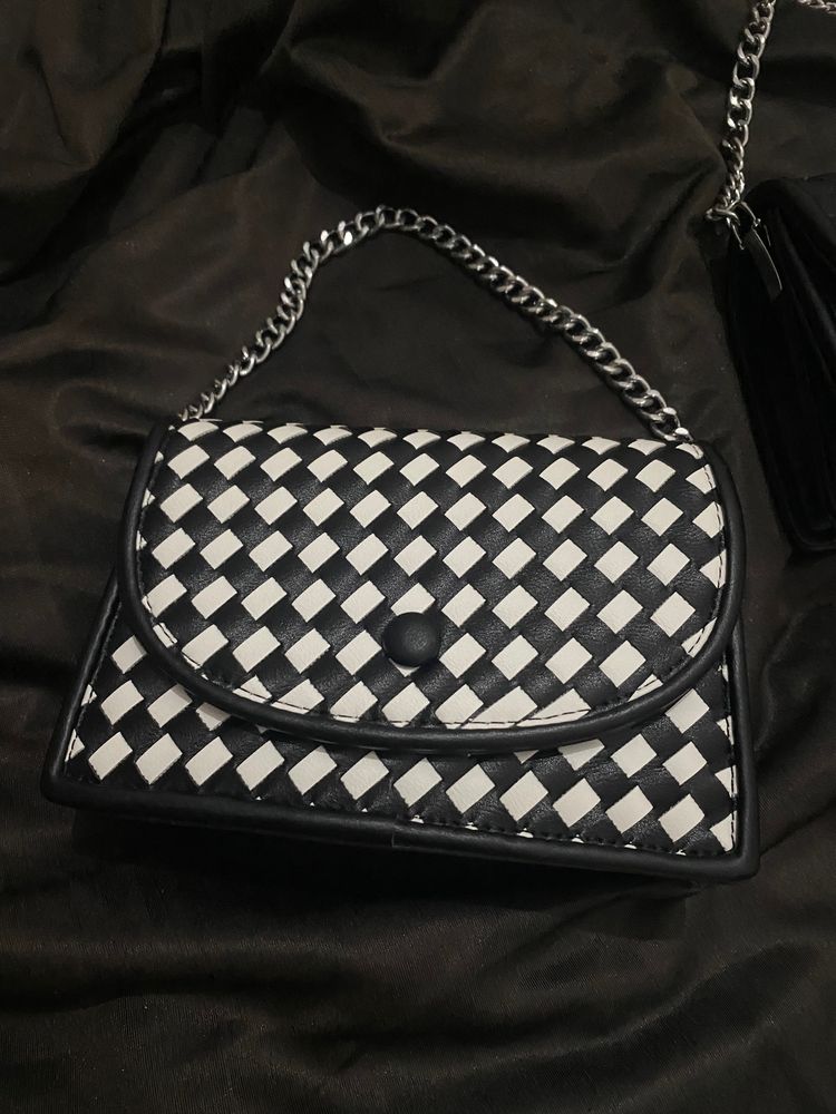 Chequered Brand New Sling + Baguette Bag
