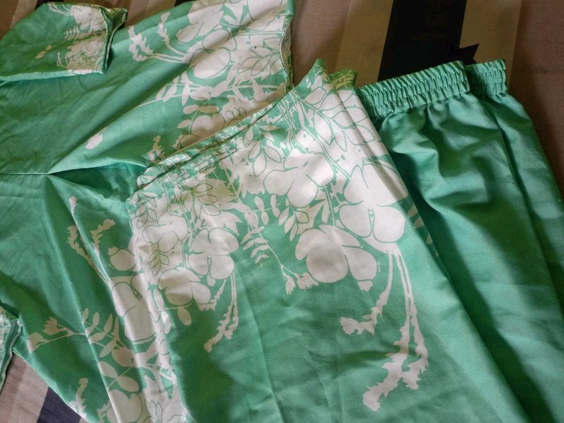 Lightweight Floral Print Kurta Set
