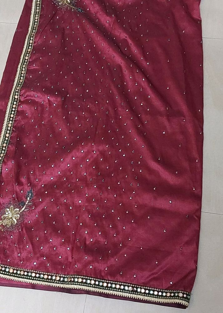 🌺RED COLOUR WORKED SAREE