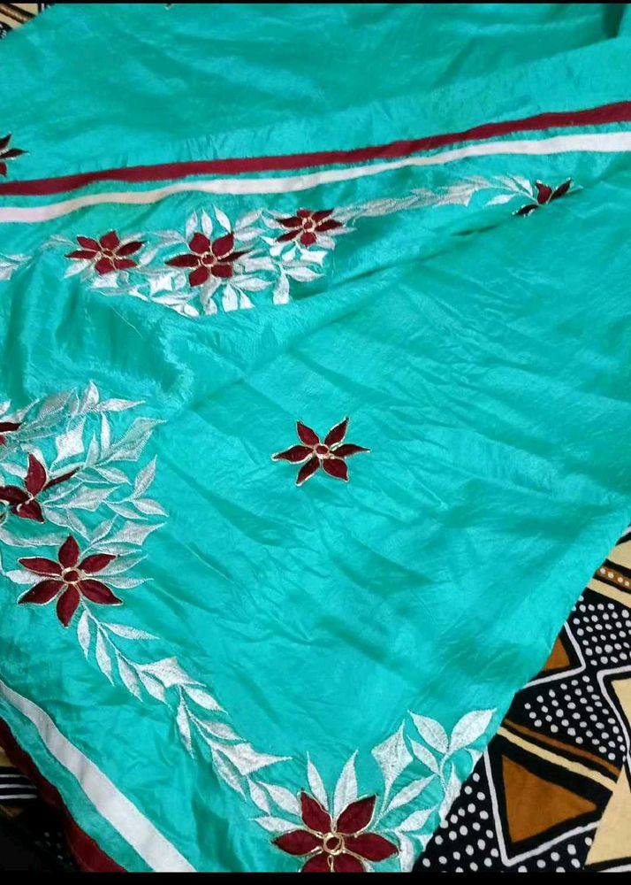 Gorgeous 👌👌Teal Saree with Floral Embroidery