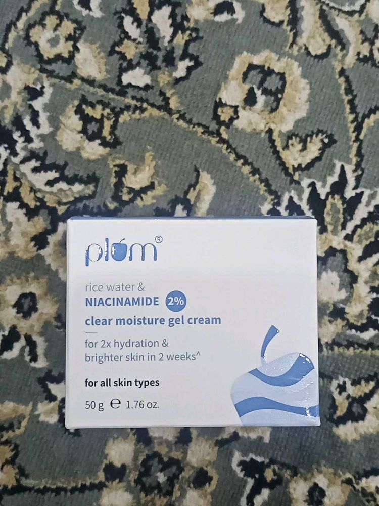 Plum Rice Water Niacinamide Gel Cream