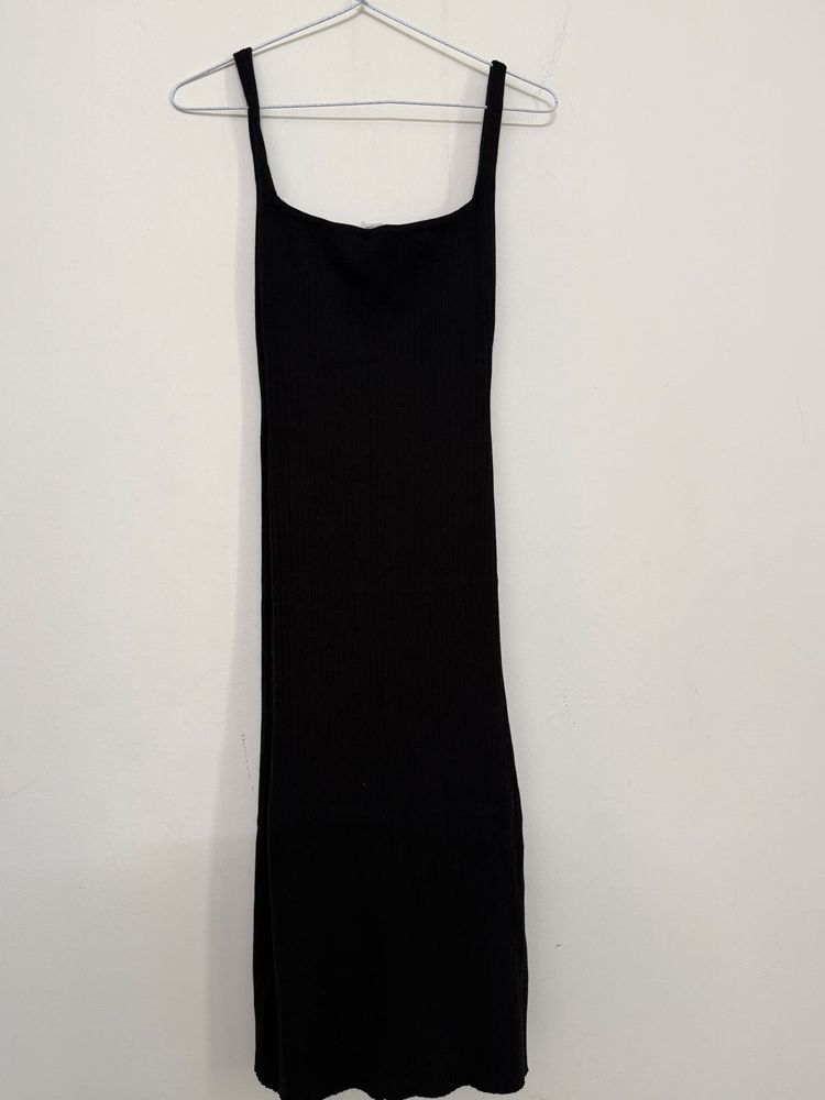 Sleek Black Spaghetti Strap Midi Dress (size-S)