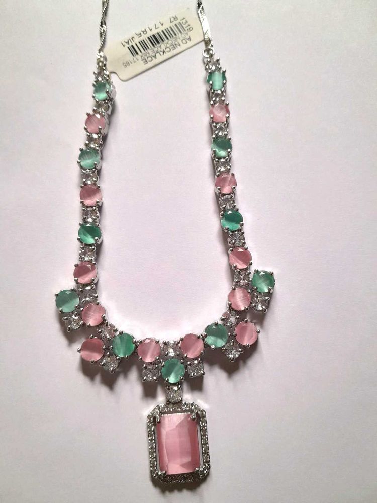 real ad Stunning Pink and Green Necklace Set