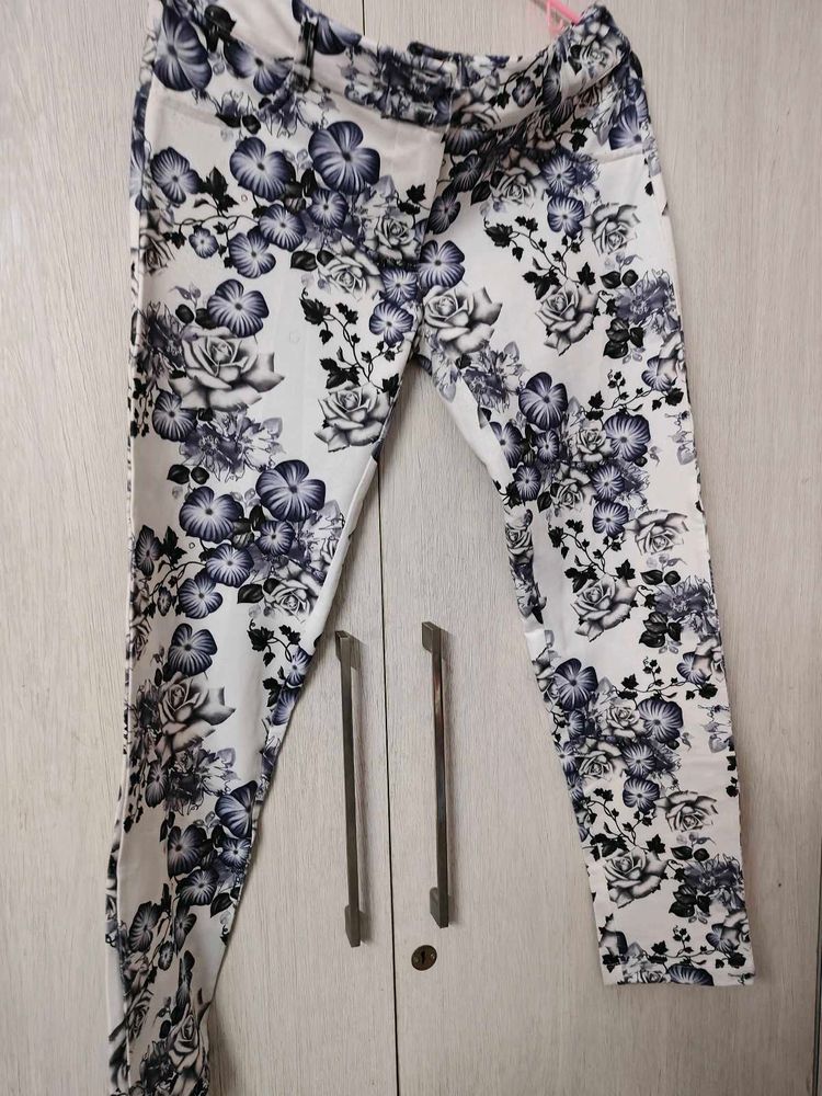 Wills sports Floral Print Slim Fit Pants