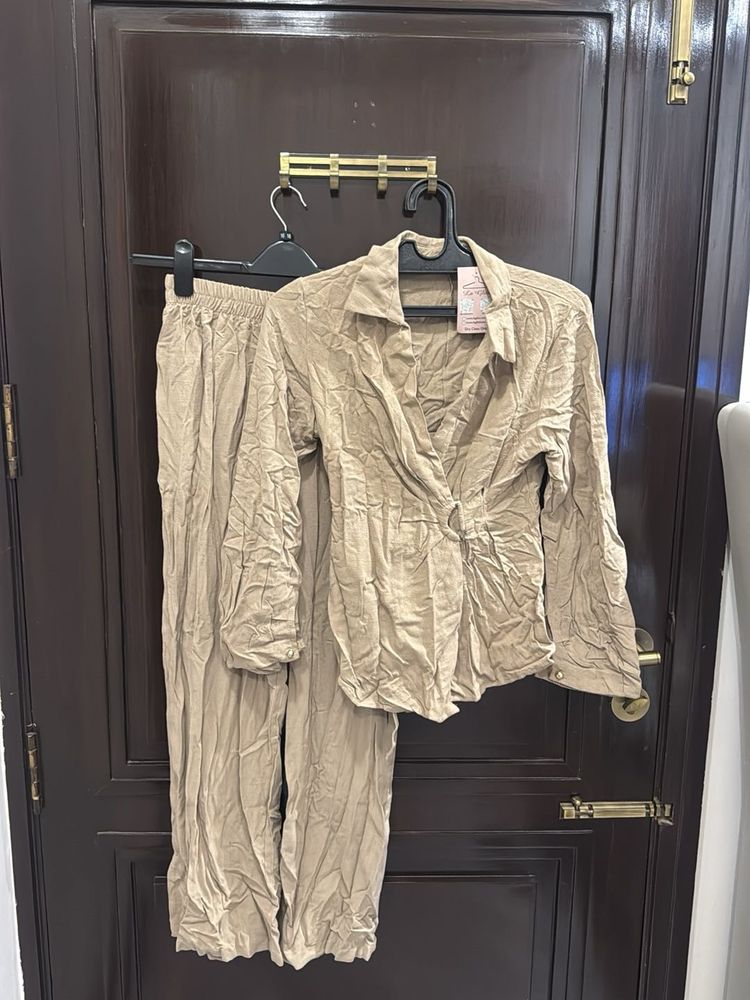 Elegant Two-Piece Set - Top &amp; Pants