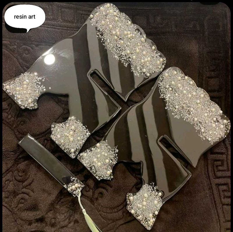 Elegant Resin Art Coasters with Pearls