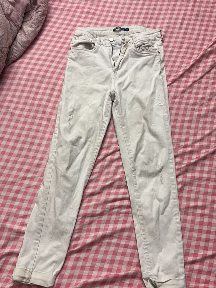 Light Wash Distressed Skinny Jeans