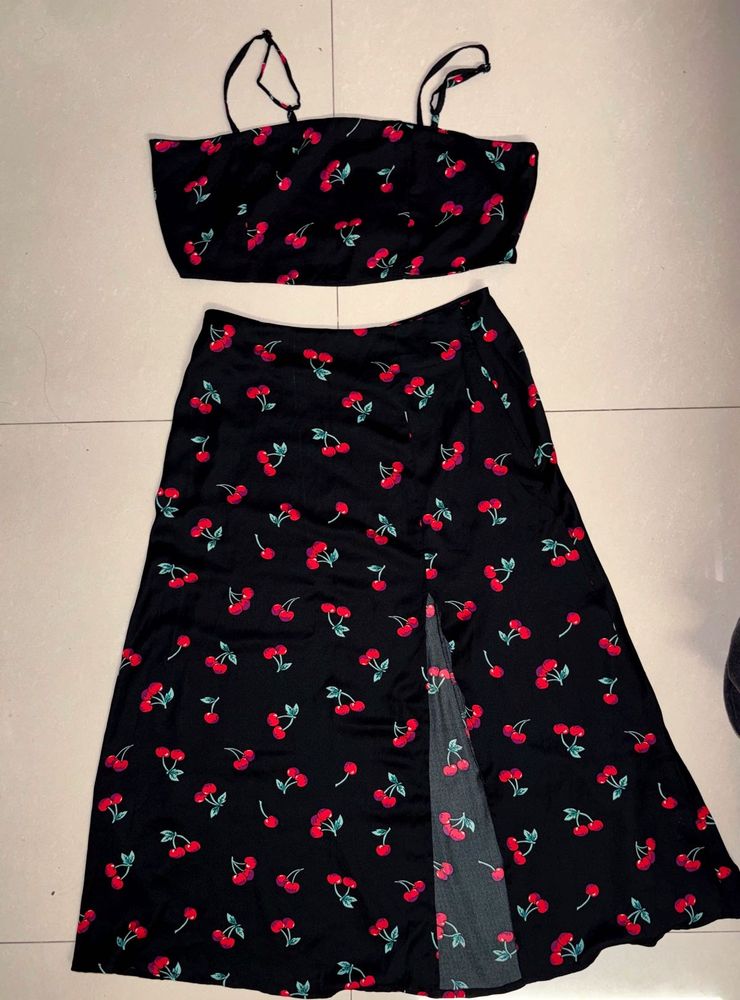 Berrylush Black Cherry Print Crop Top &amp; Skirt Set