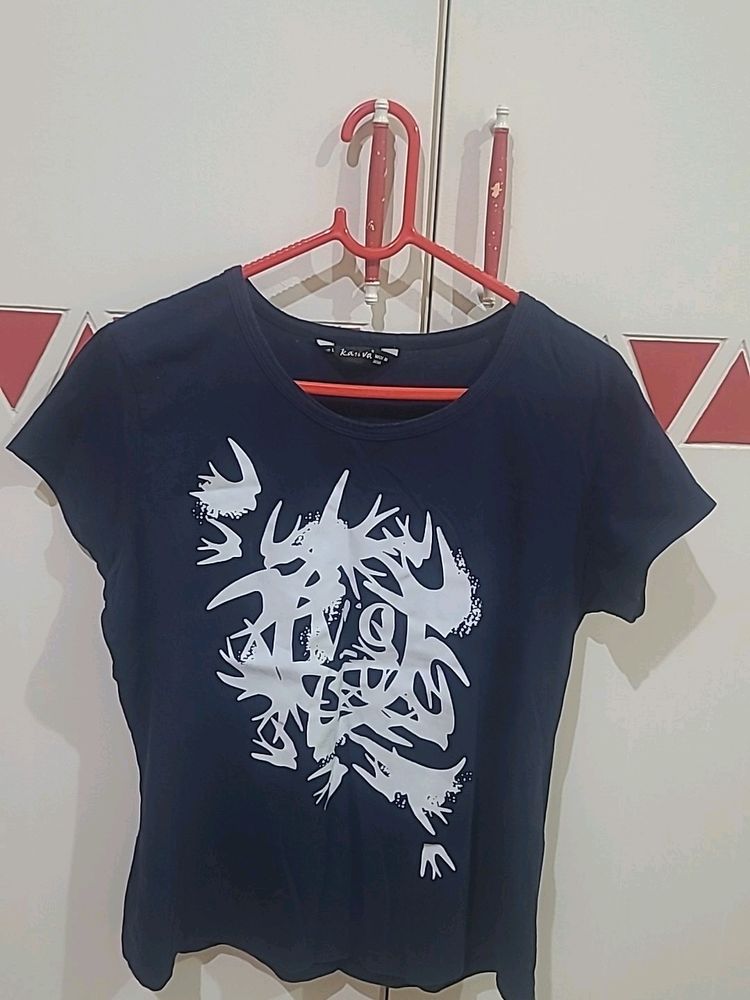Women's t-shirt