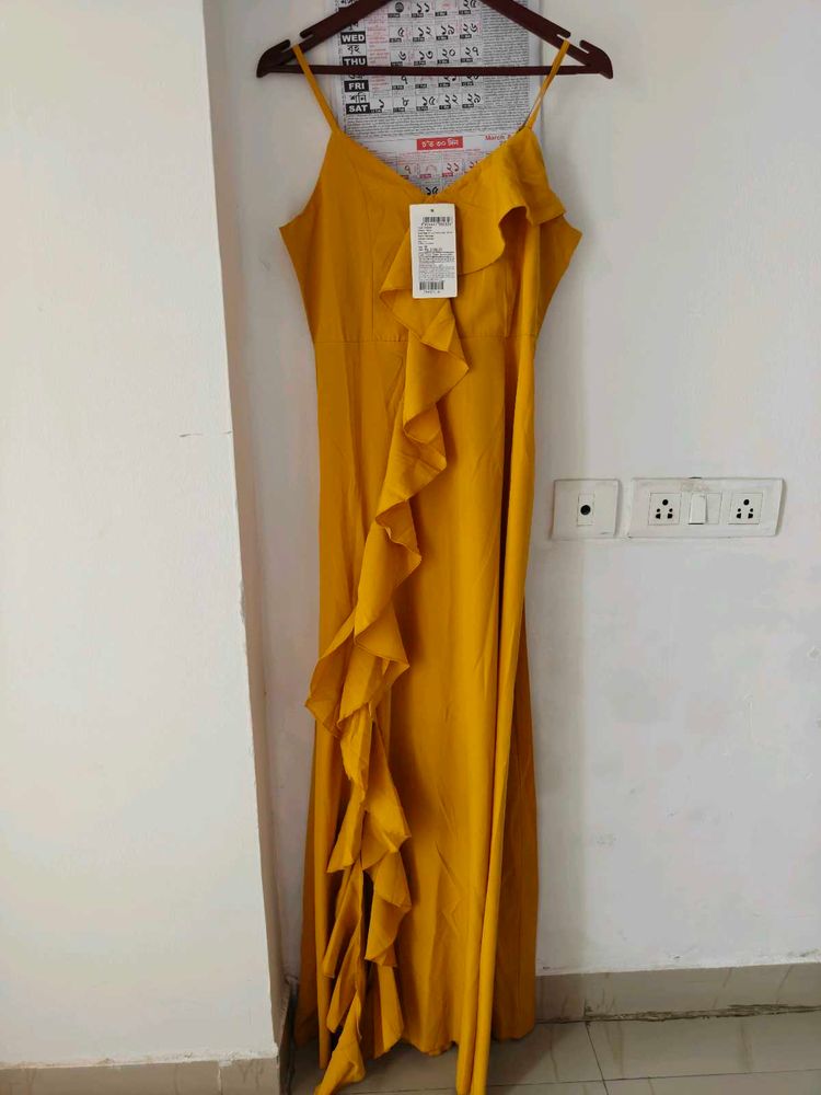 Elegant Yellow Ruffle Maxi Dress