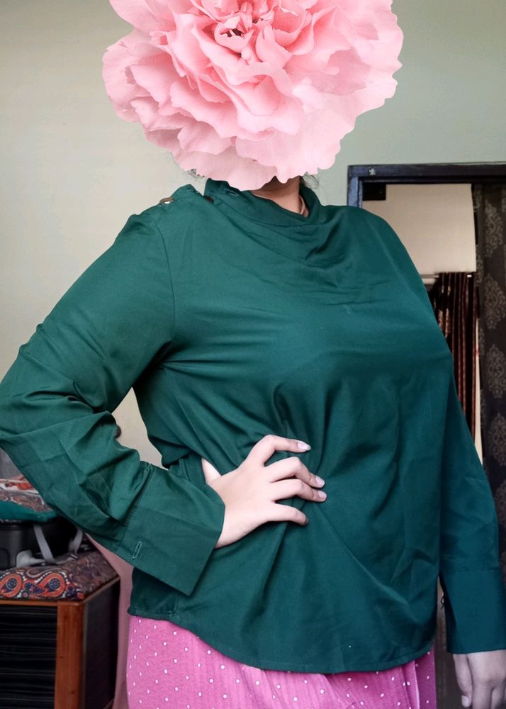 Beautiful Dark Green High neck Top 😍
