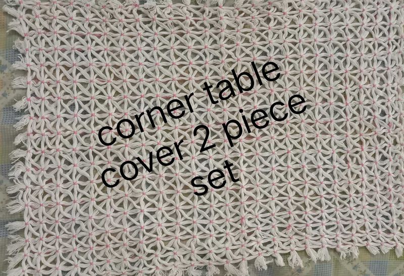 knitted table cover