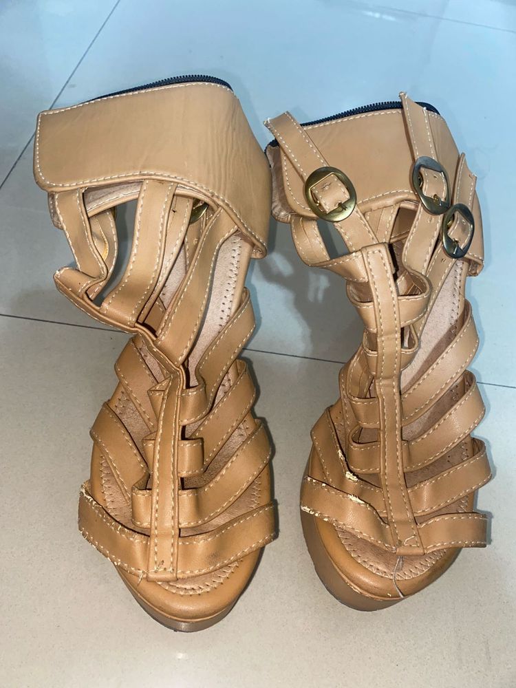 Stylish Tan Glazed Wedge Sandals