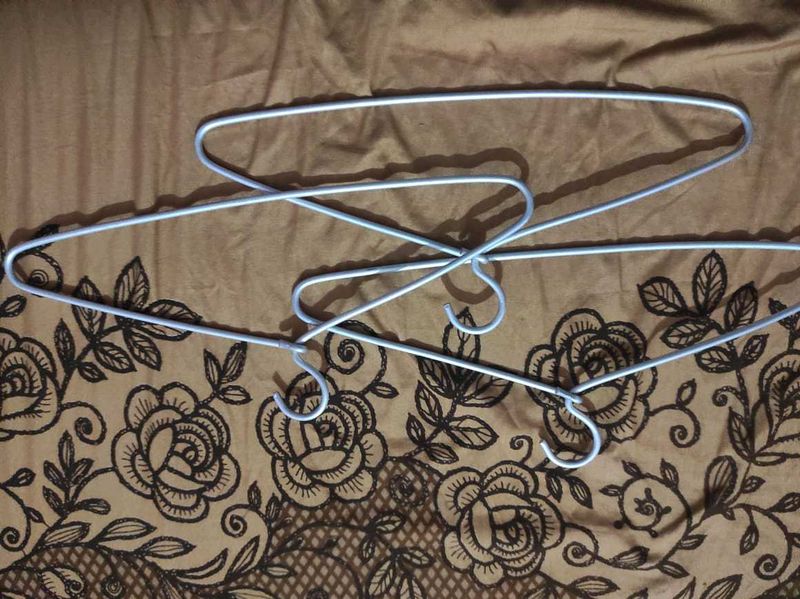 pack of 3 Metal Clothes Hangers