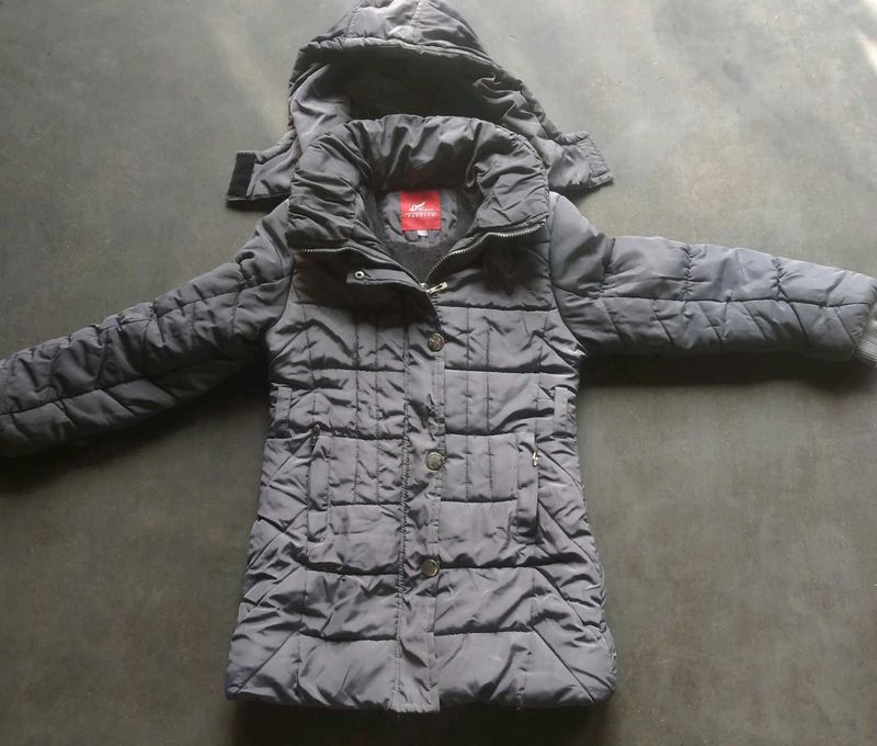 Stylish Quilted Winter Coat with Hood
