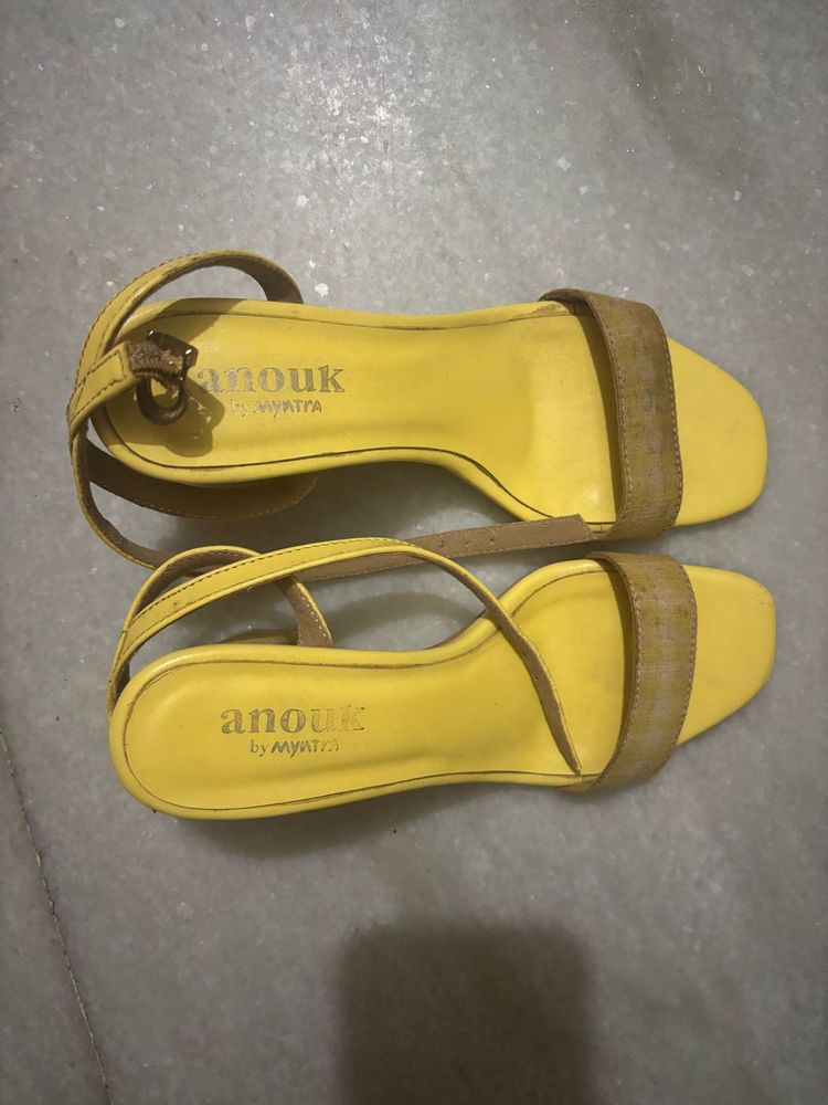 Anouk Yellow Strap Sandals