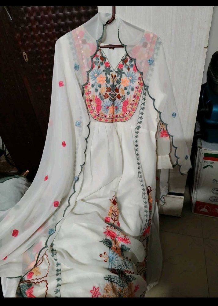 White Embroidered Kurta Set with Dupatta