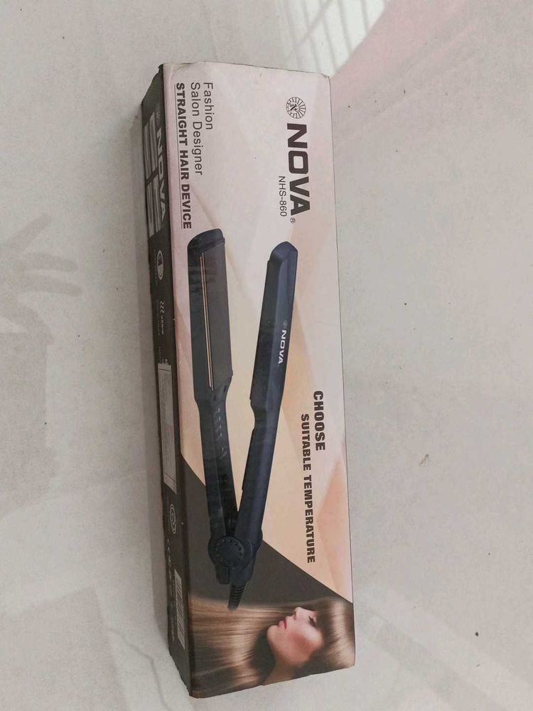 Nova Hair Straightner With Suitable Temperature